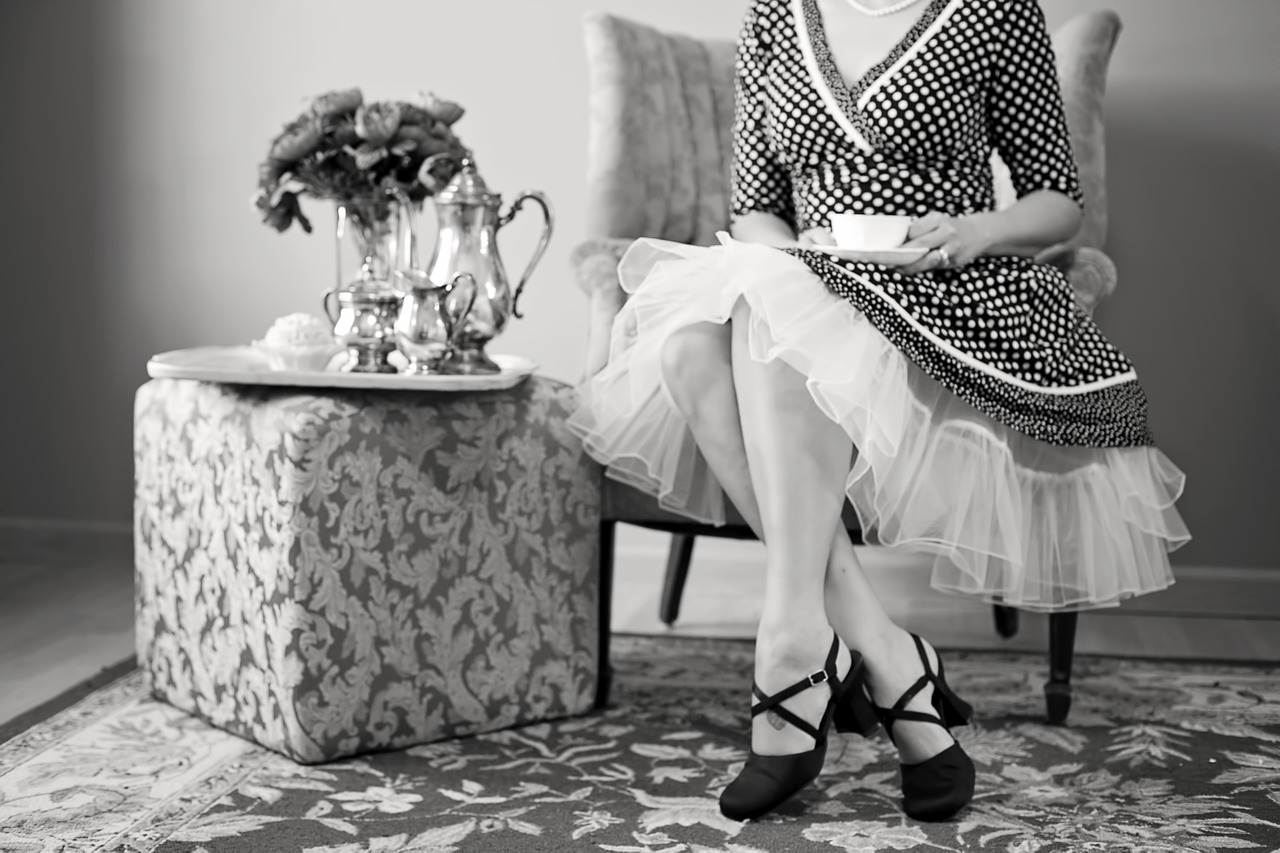 Image - tea party tea black and white