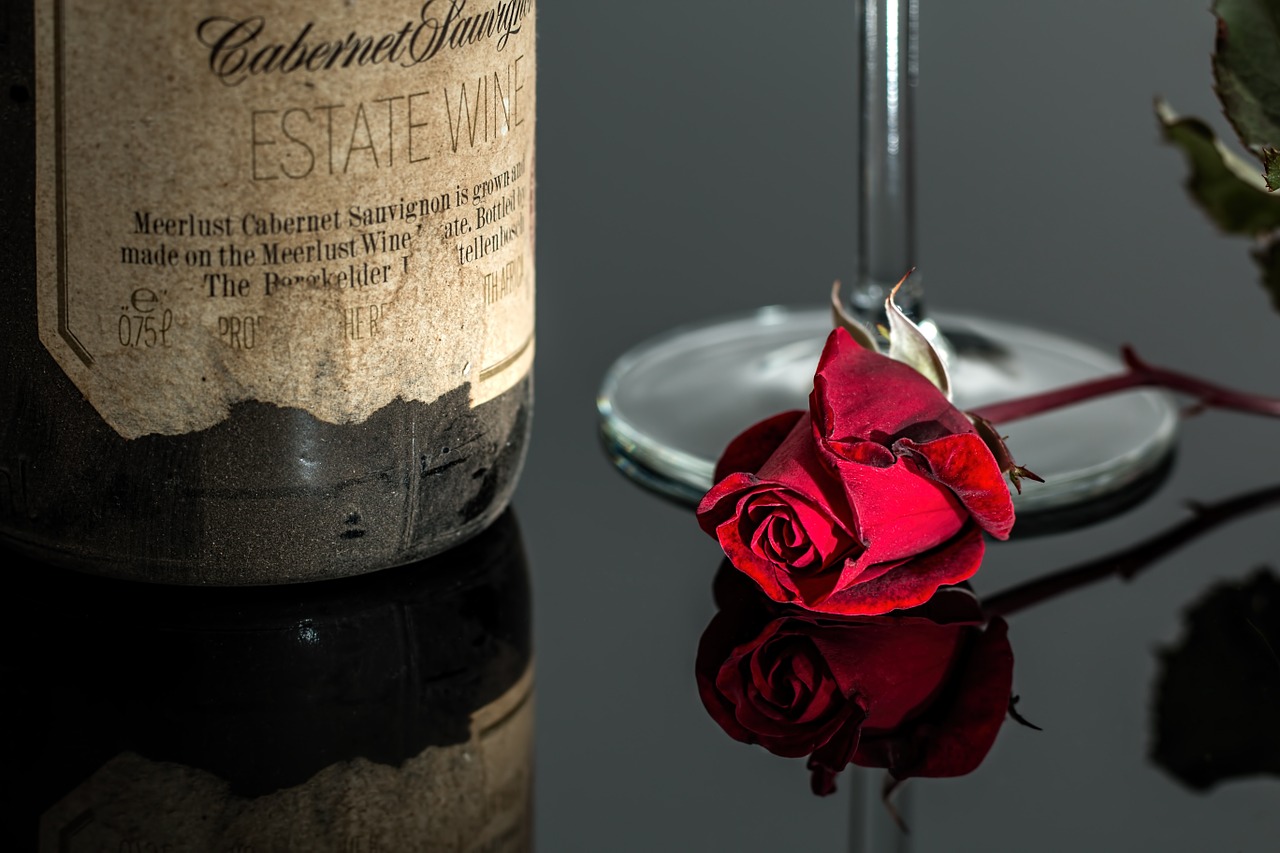 Image - rose wine red romantic bottle