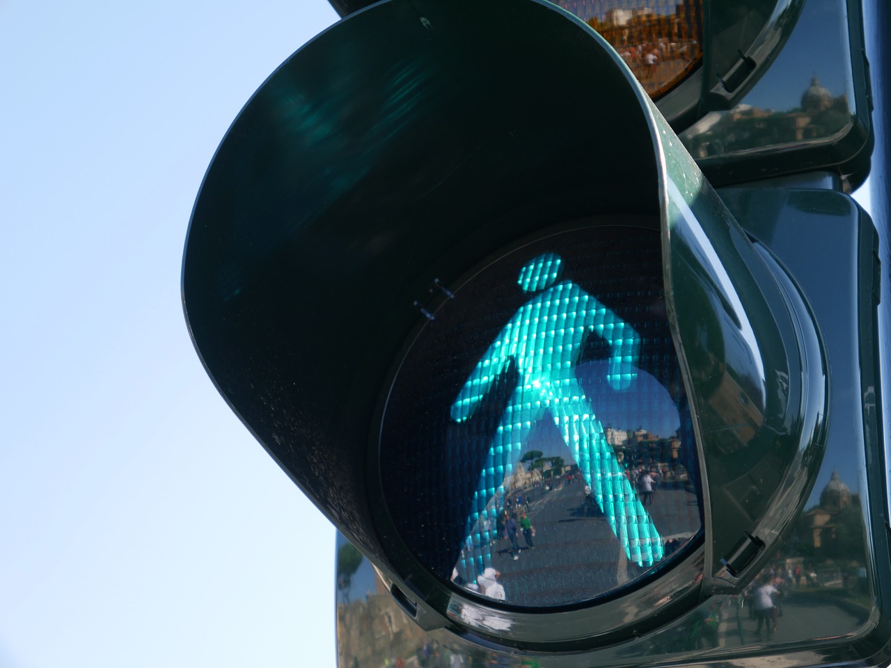 Image - traffic light green light