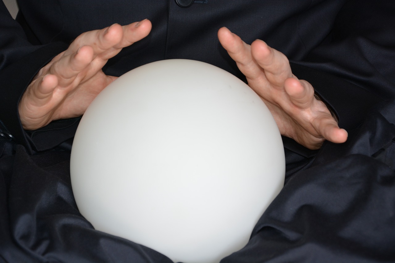 Image - psychics crystal ball fortune teller