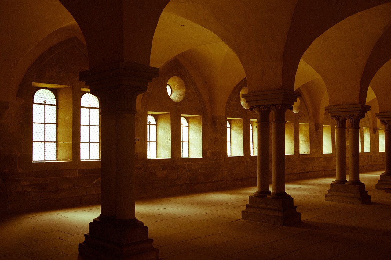 Image - hallway columns interior building