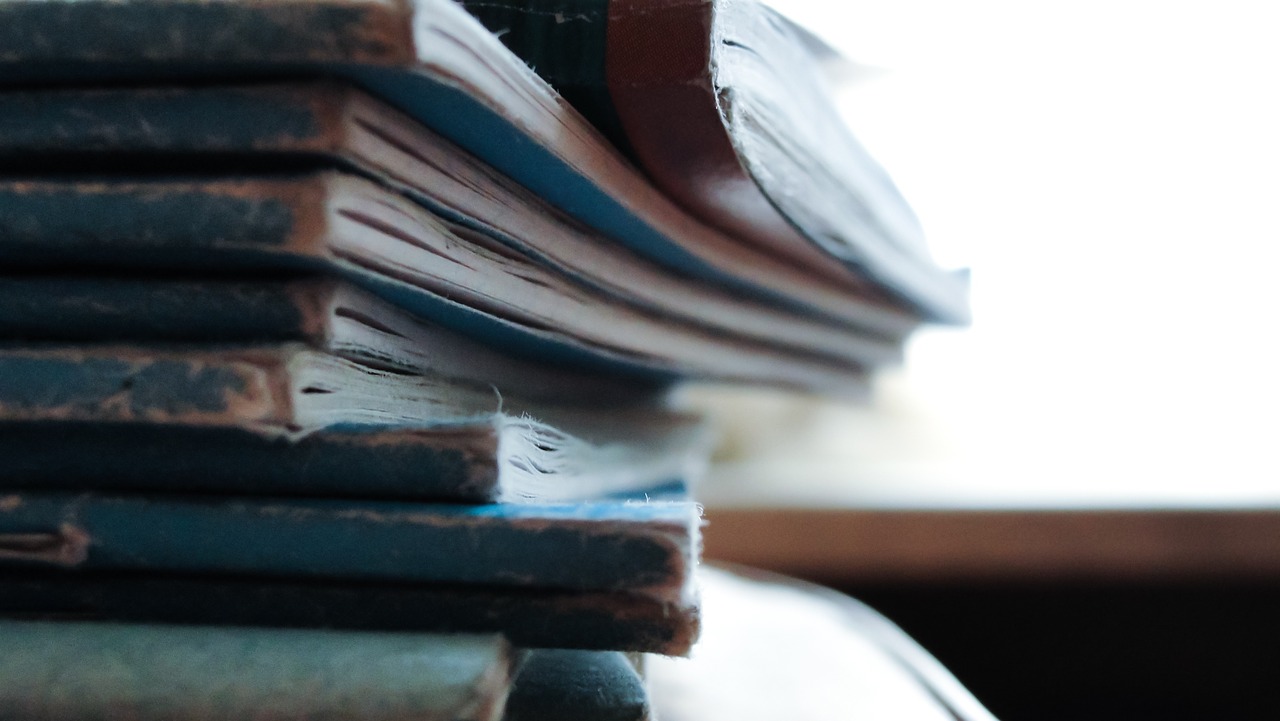 Image - books old pile vintage reading