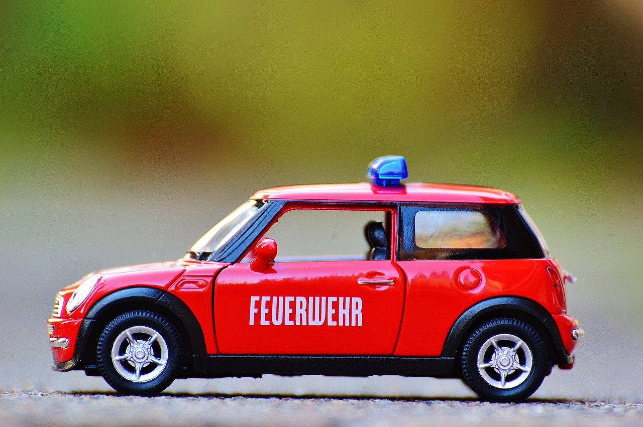 Image - fire mini cooper auto model car