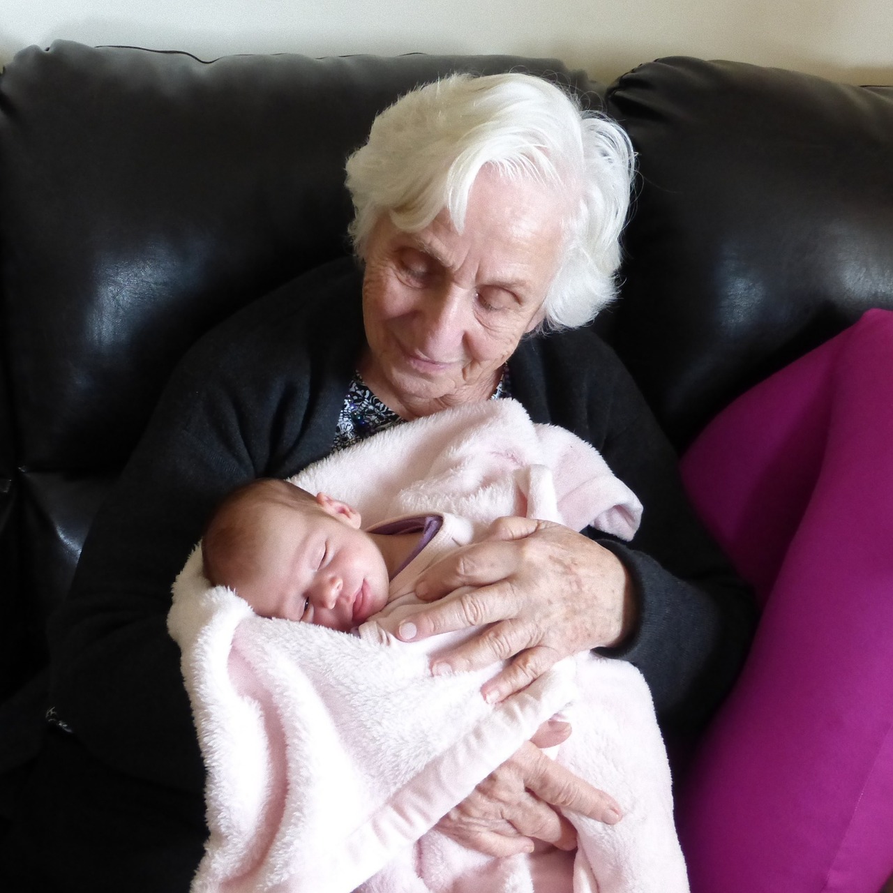 Image - infant newborn grandmother