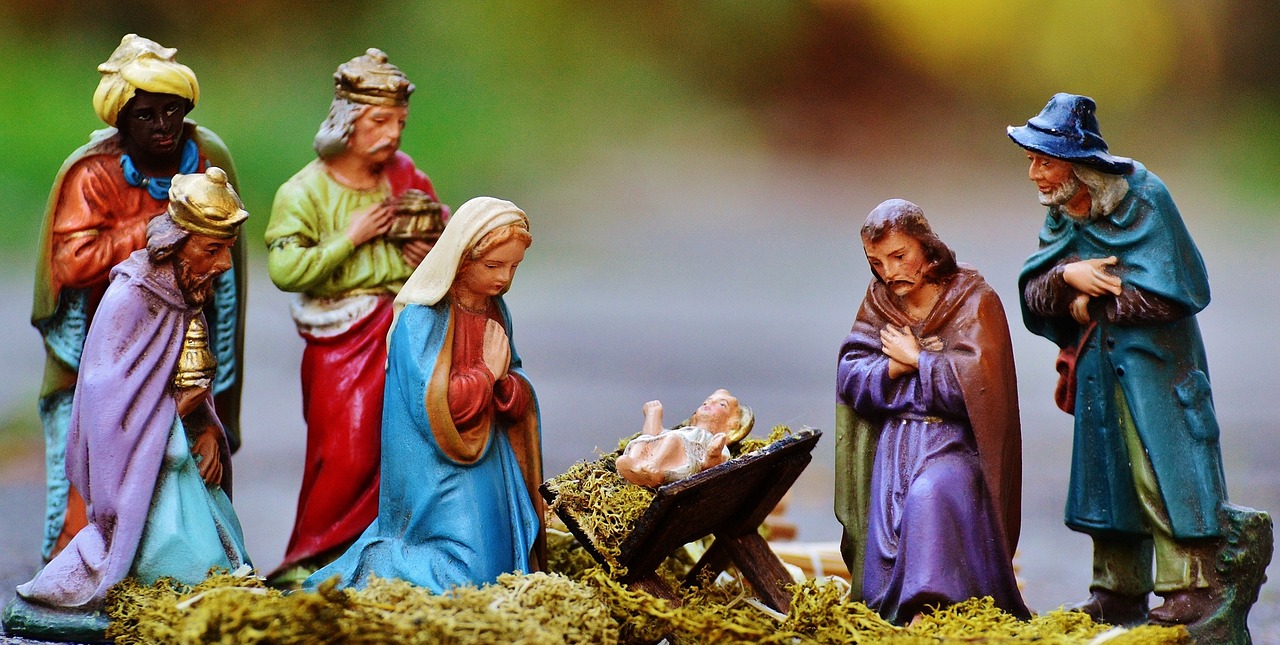 Image - christmas crib figures christmas