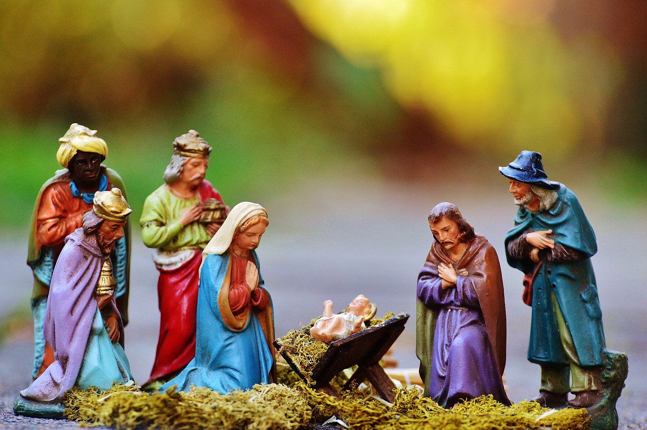 Image - christmas crib figures christmas