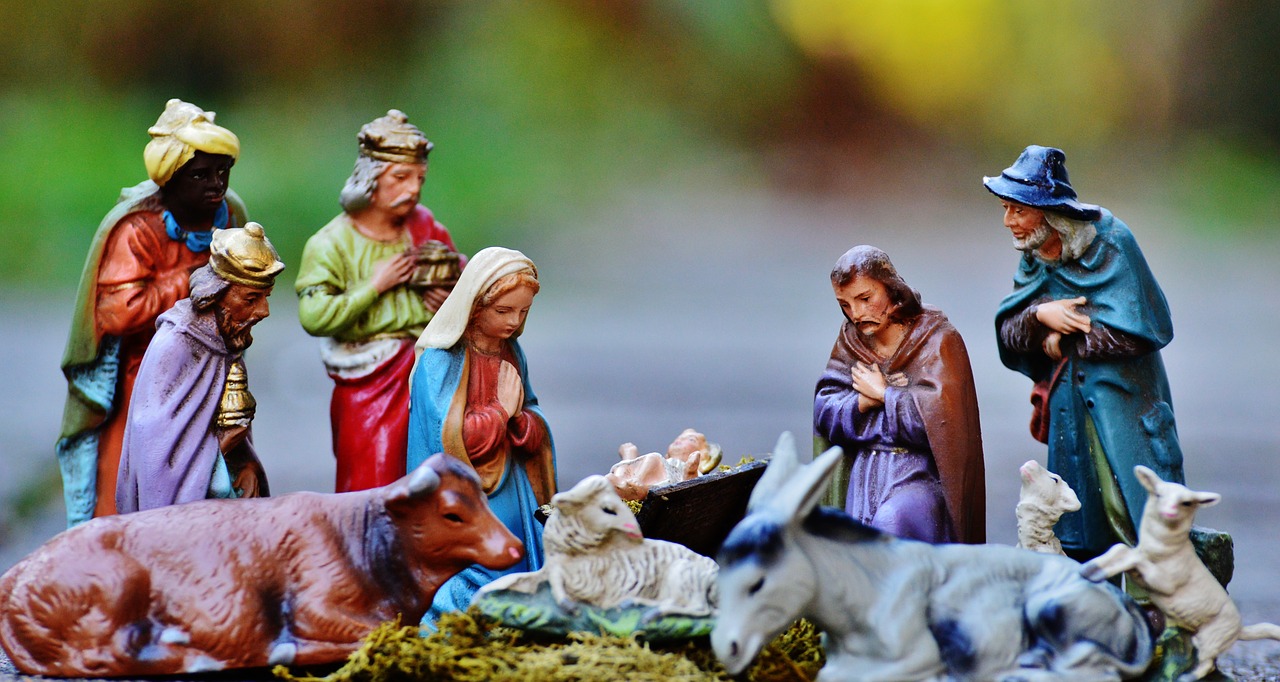 Image - christmas crib figures christmas