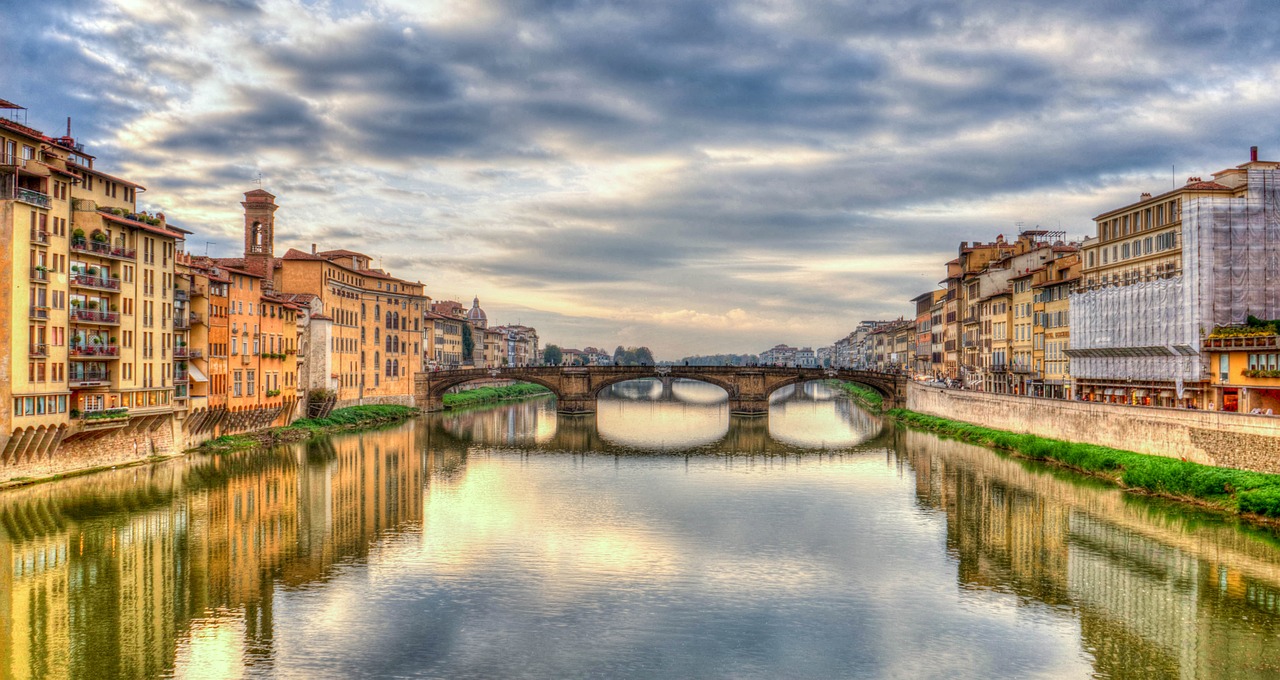 Image - arno river florence italy