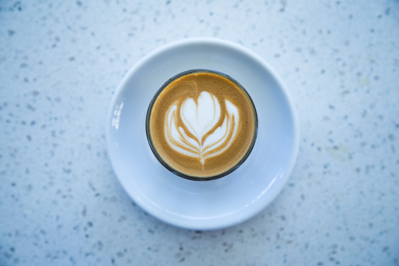 Image - heart cappuccino coffee cup shape