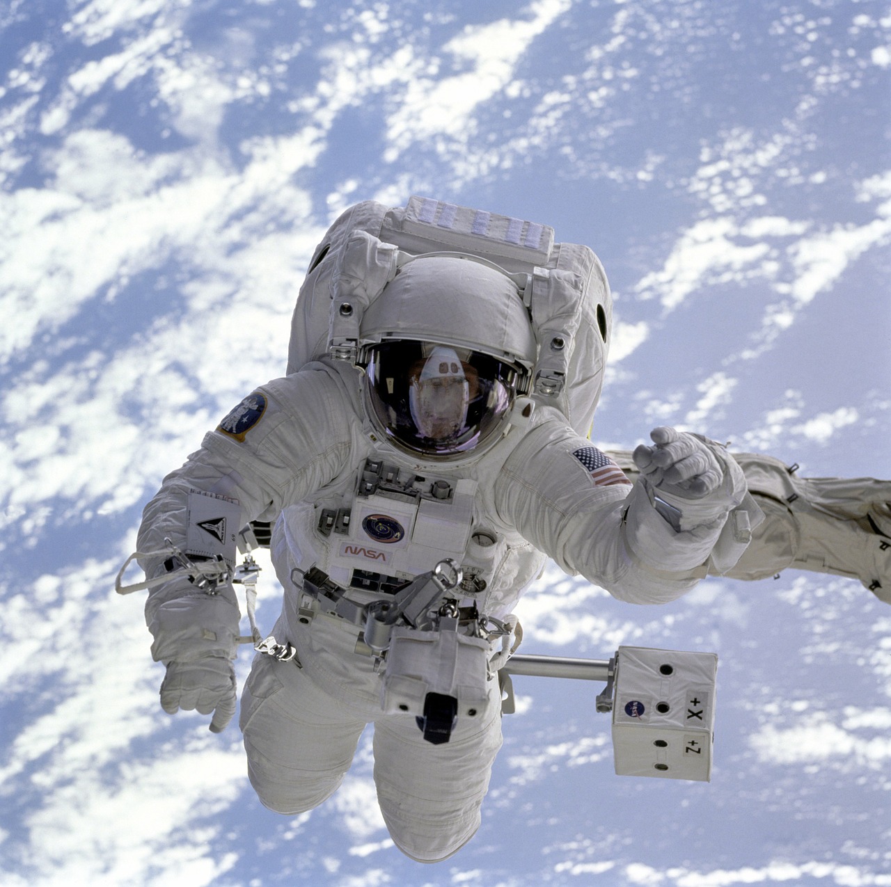 Image - astronaut space shuttle space walk