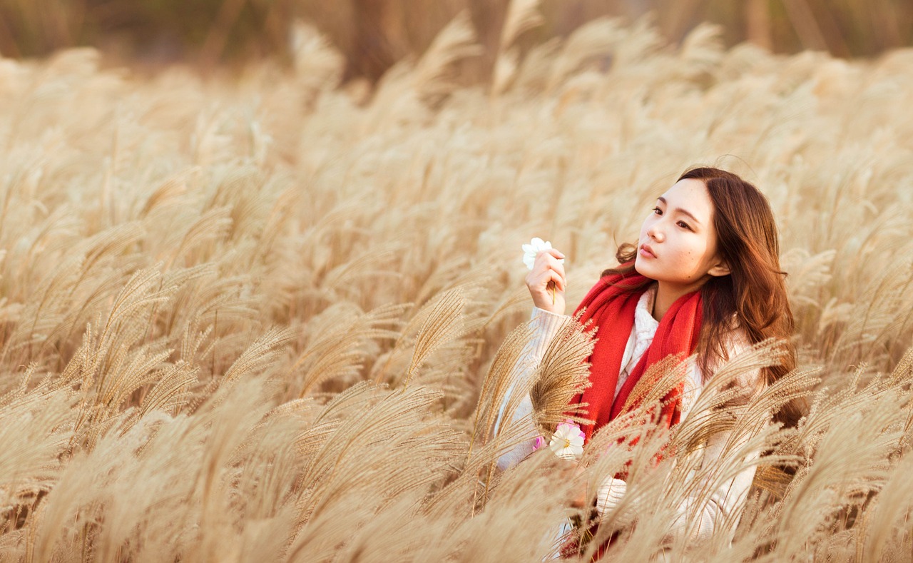 Image - girls girl with a red scarf