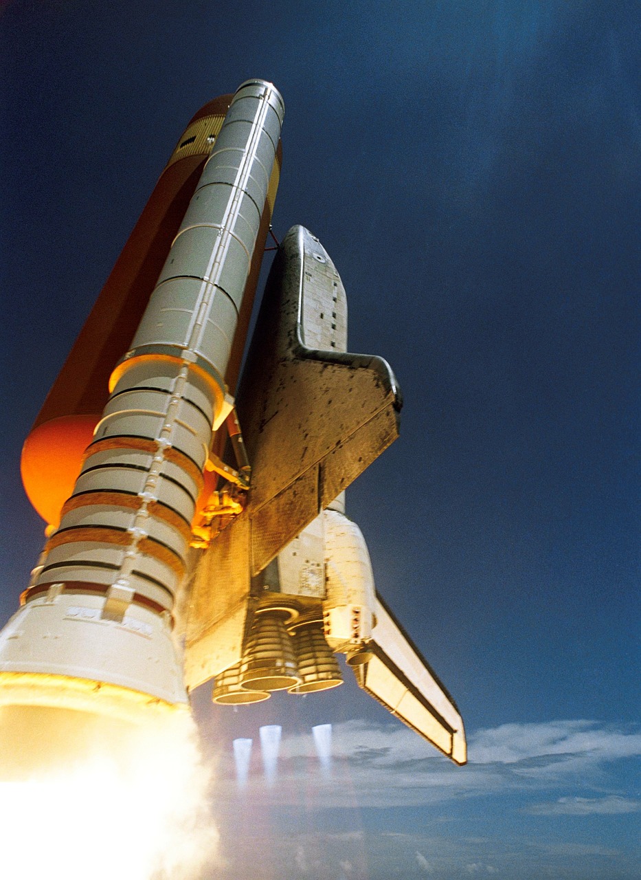 Image - space shuttle start discovery