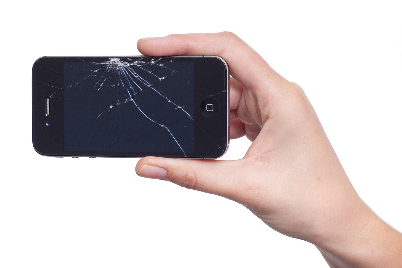 Image - apple iphone display damage broken