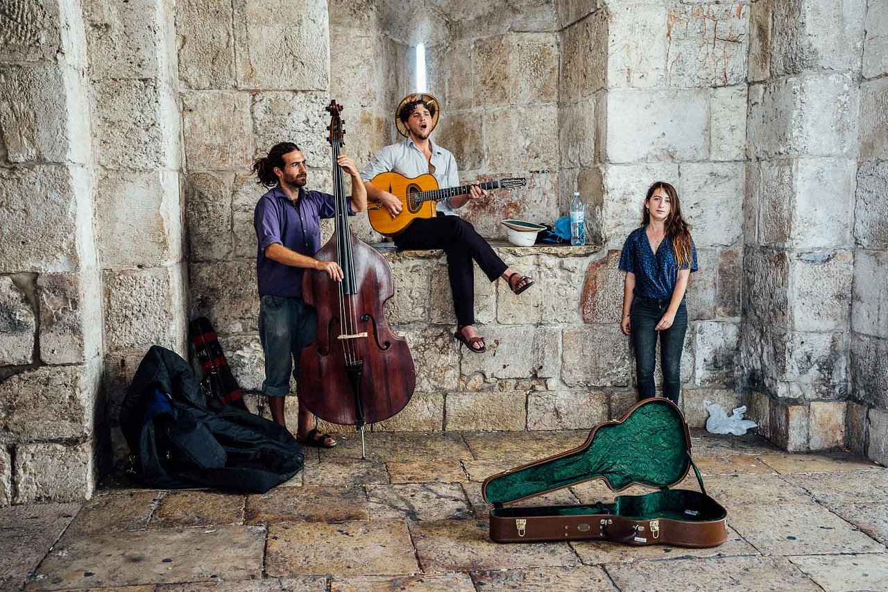 Image - israel street musicians singer