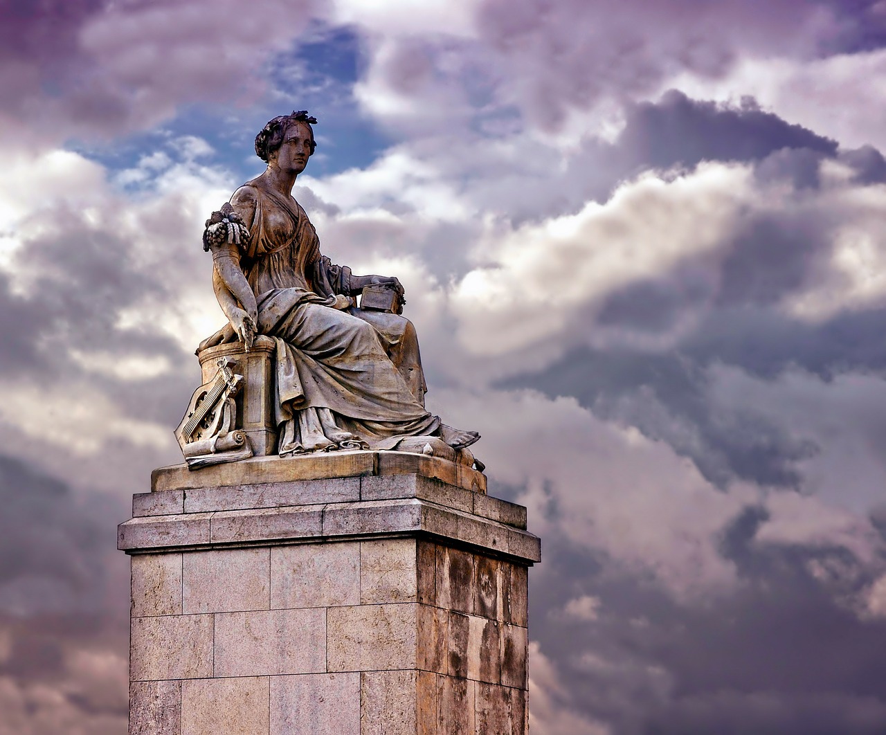 Image - paris france monument sculpture