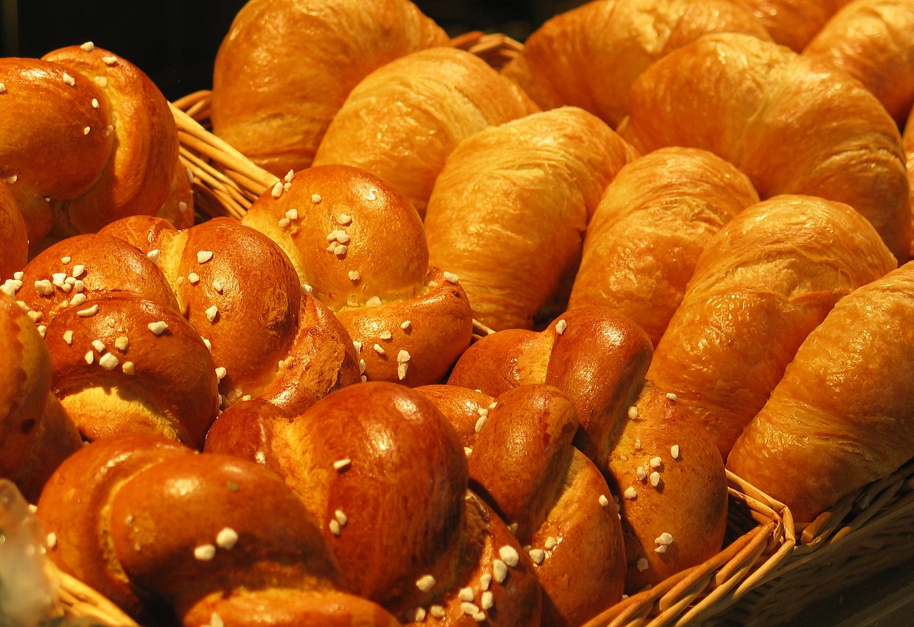 Image - laugenbrötchen roll snack flour