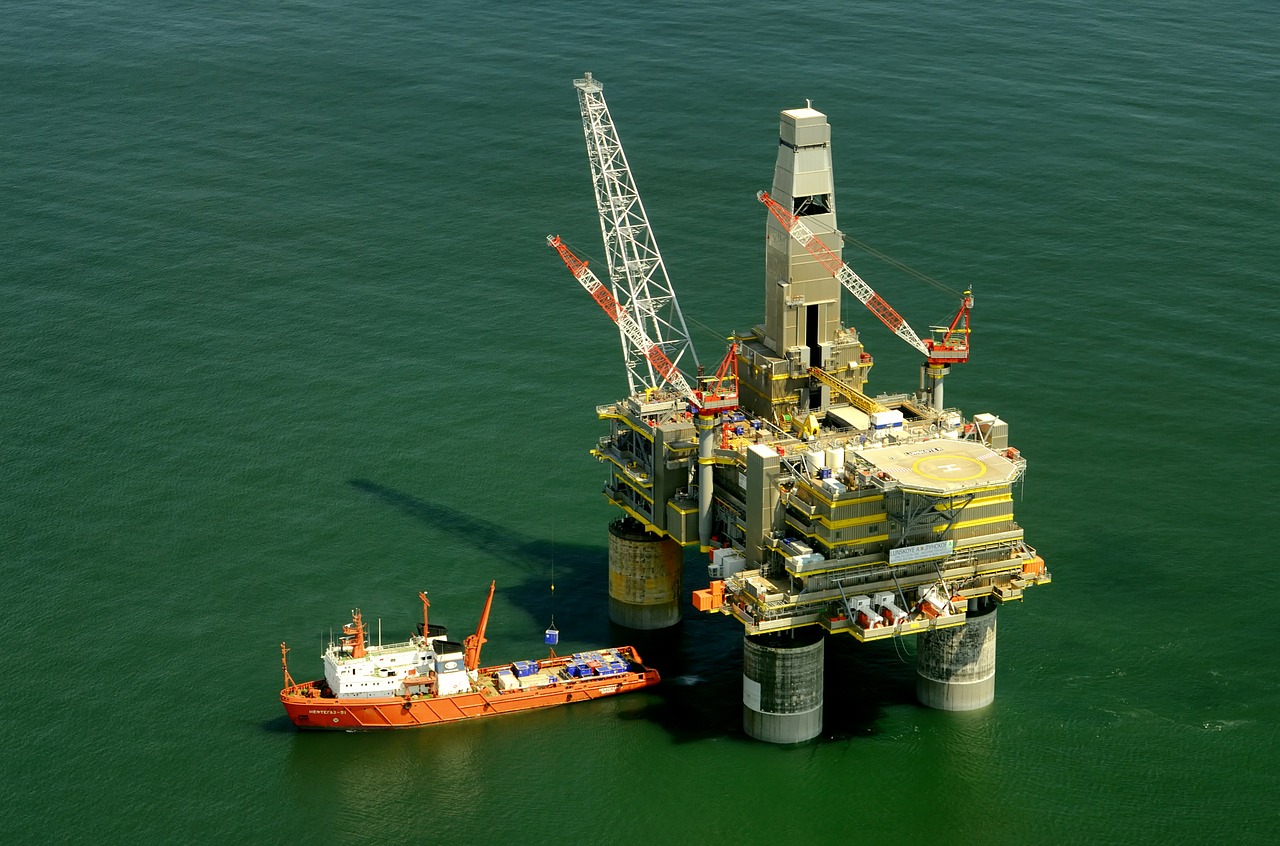 Image - russia oil platform rig boat ship