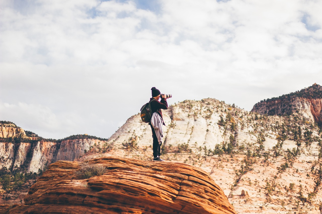 Image - photographer mountain scenery