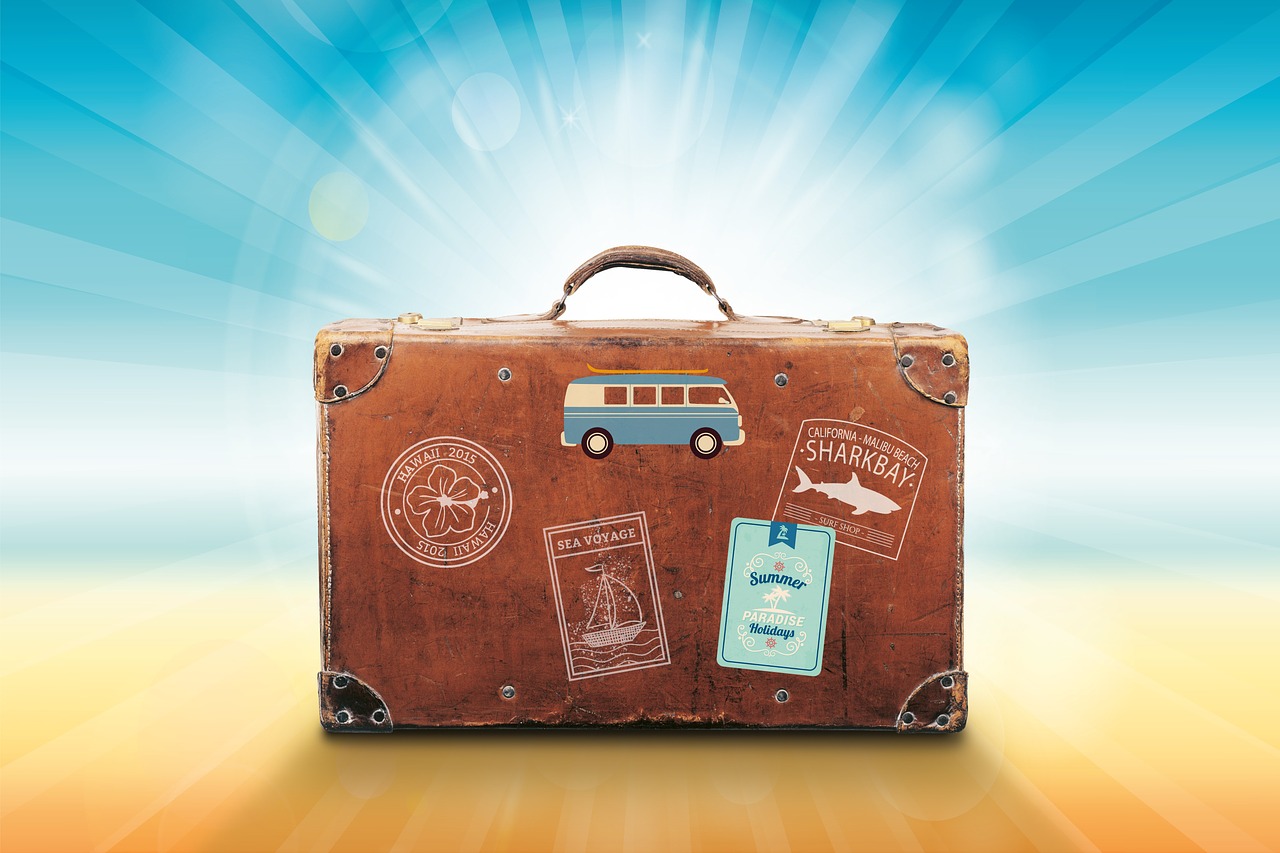Image - luggage holiday travel summer sea