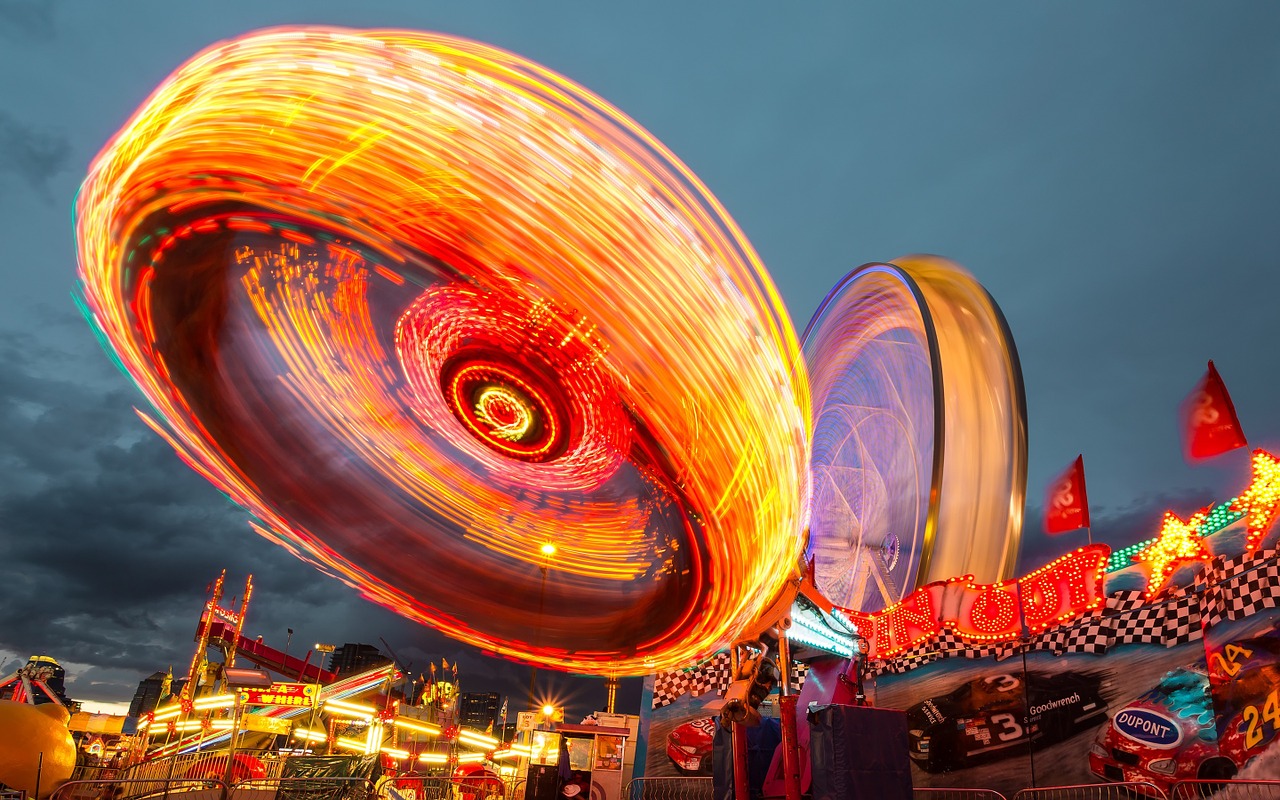 Image - fairground lights park amusement