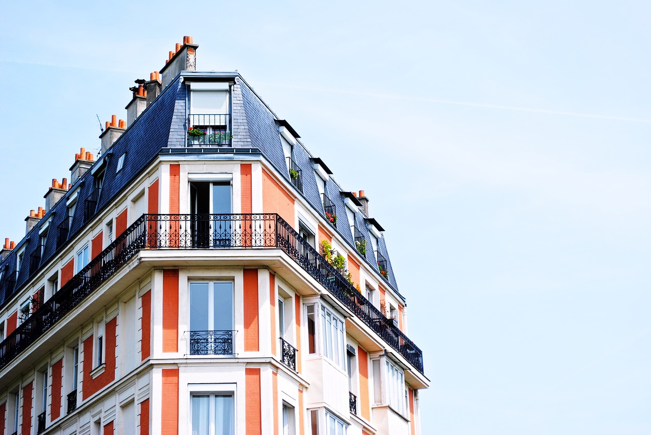 Image - apartment building balconies