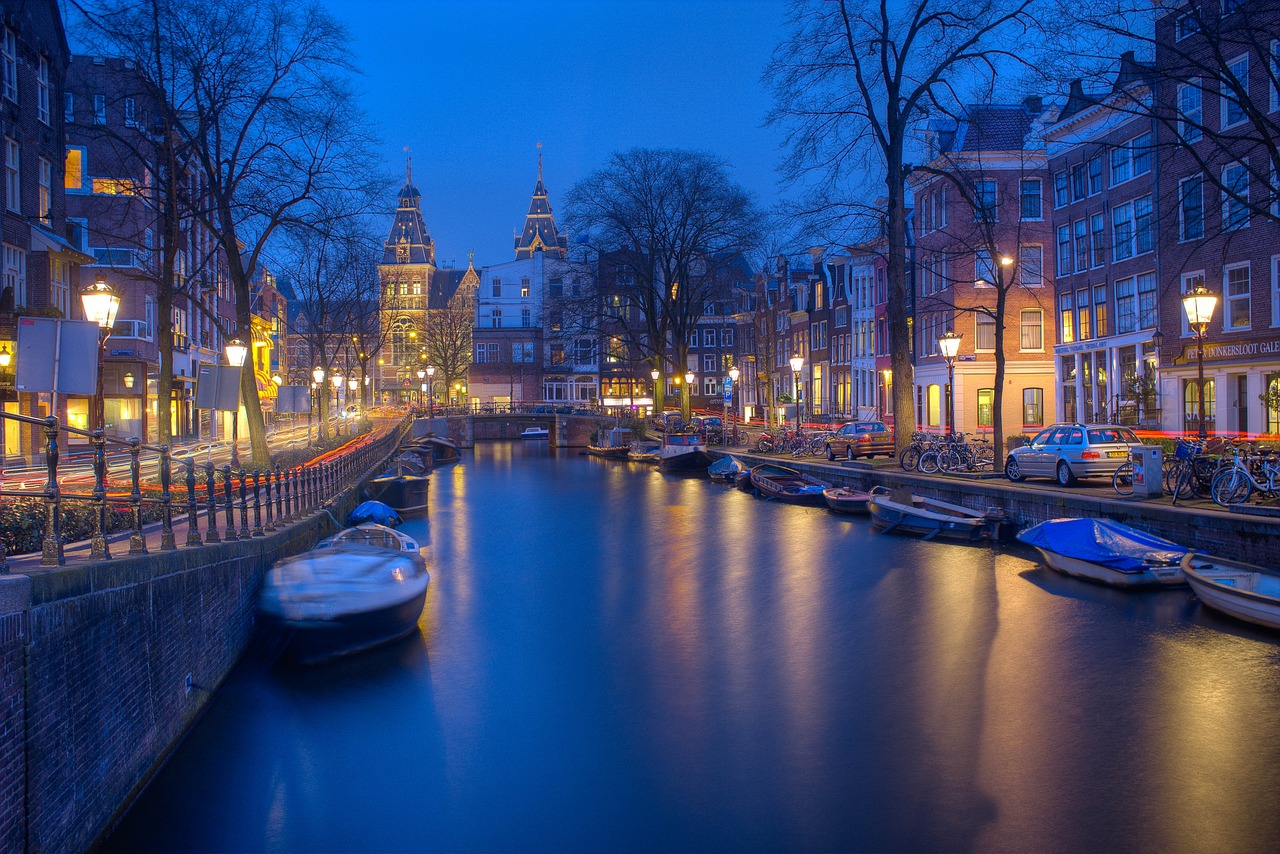 Image - amsterdam night canals evening