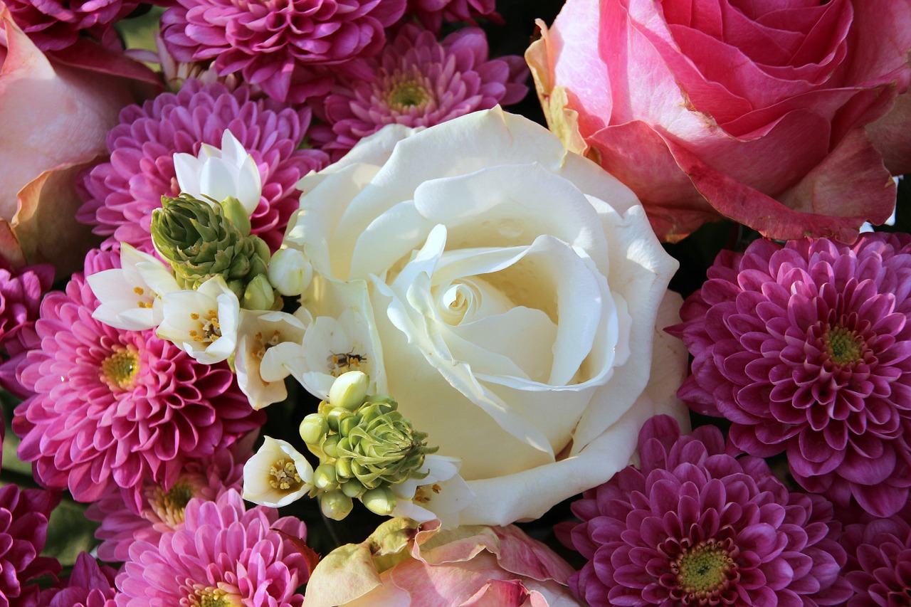Image - bouquet white rose flowers roses