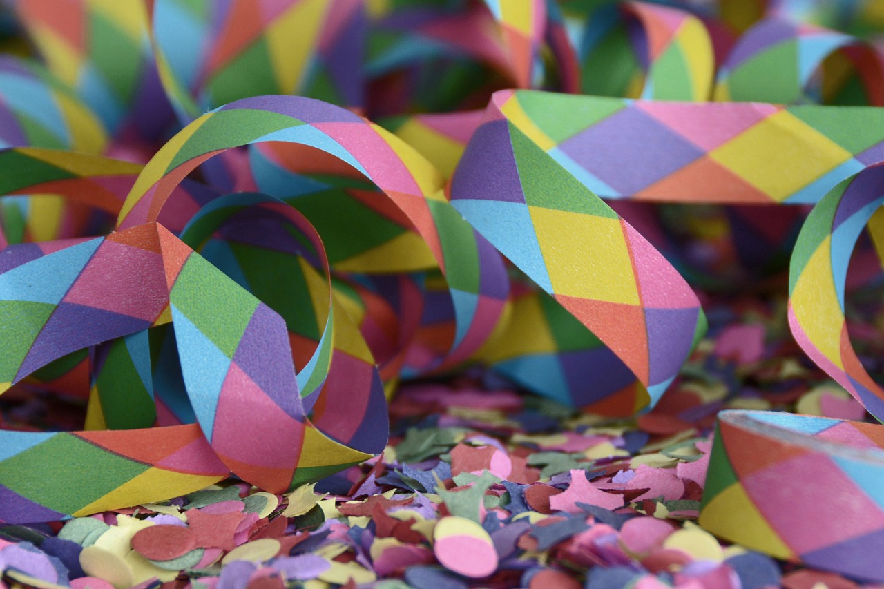 Image - streamer confetti carnival party