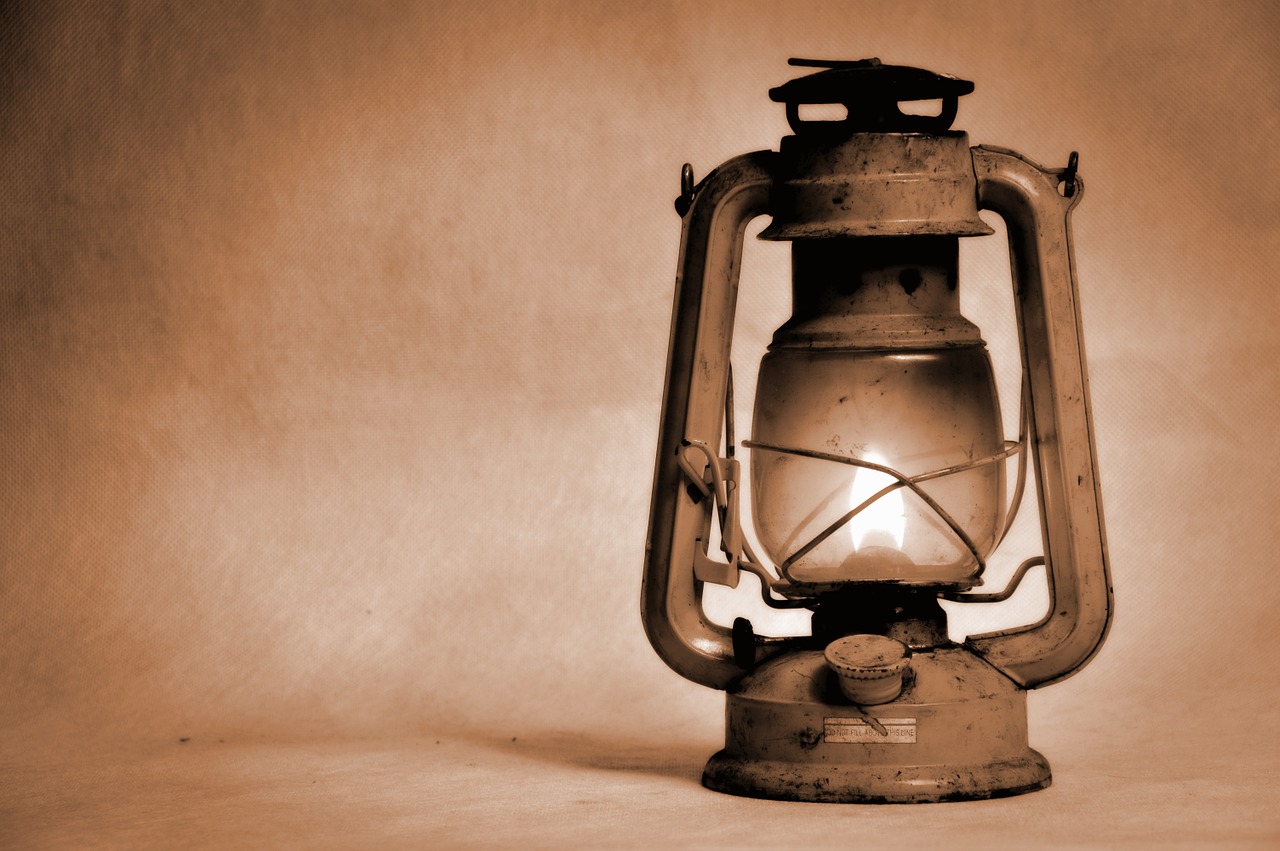 Image - kerosene lamp old lamp