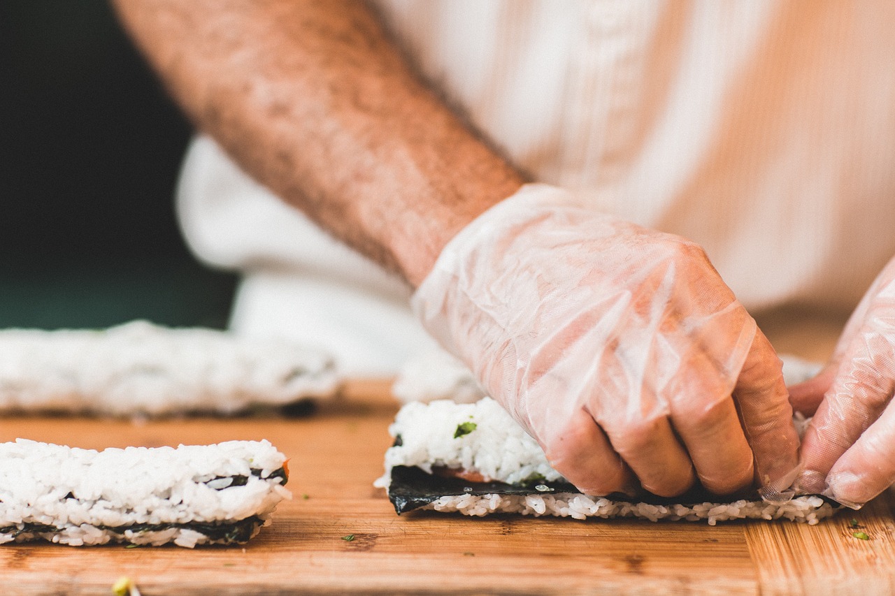 Image - chef food sushi california rolls