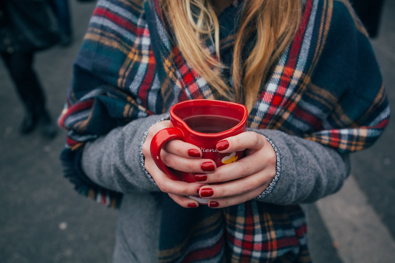 Image - mug cup coffee beverage plaid