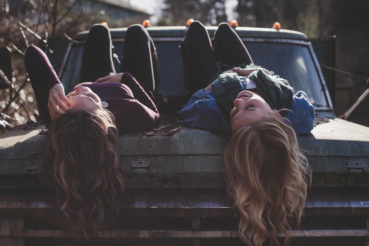 Image - girls lying classic car young