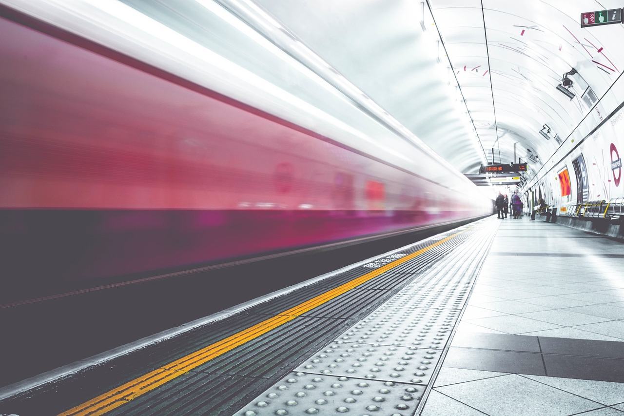 Image - metro subway train station