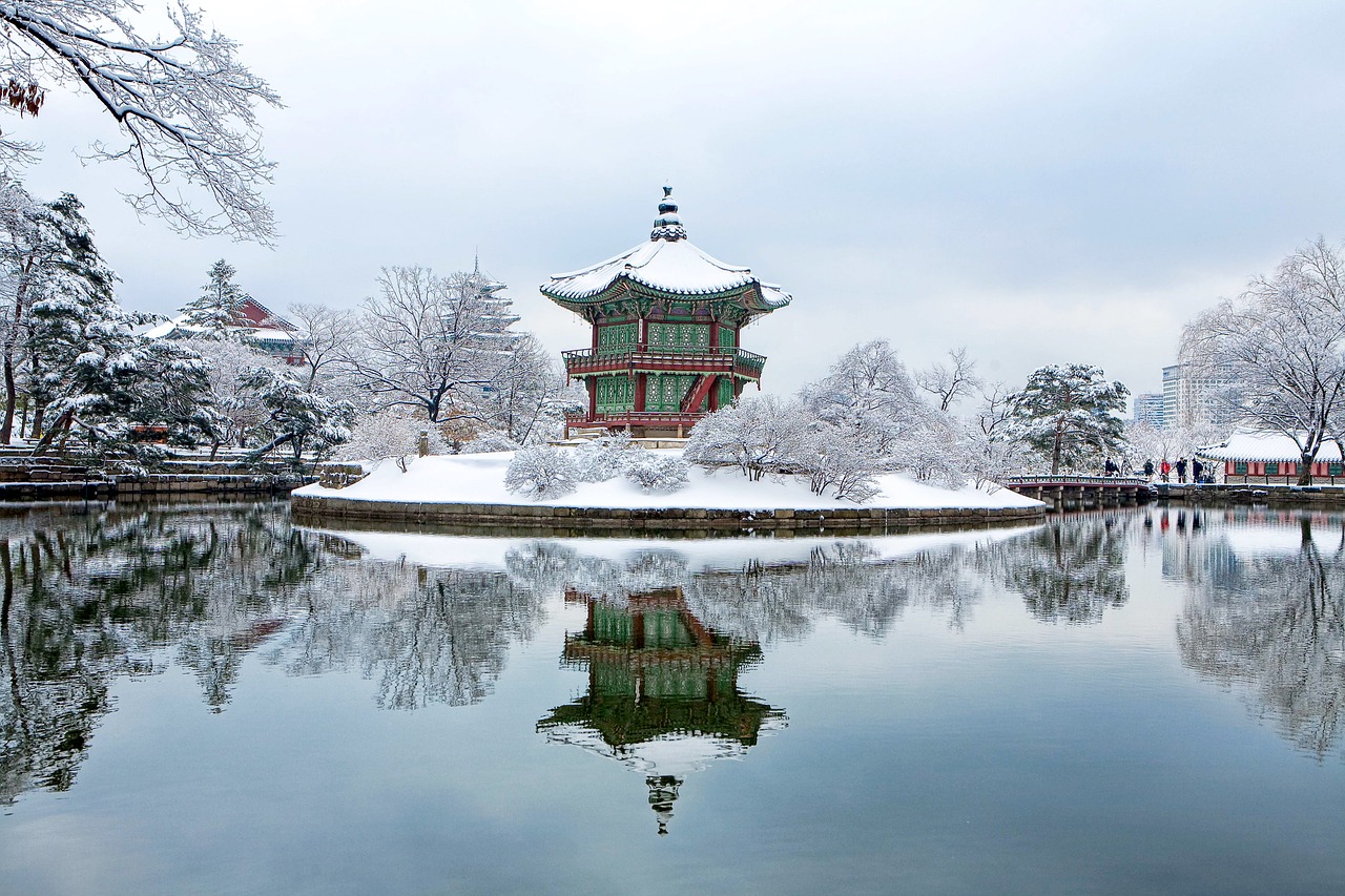 Image - gyeongbok palace facing garden snow