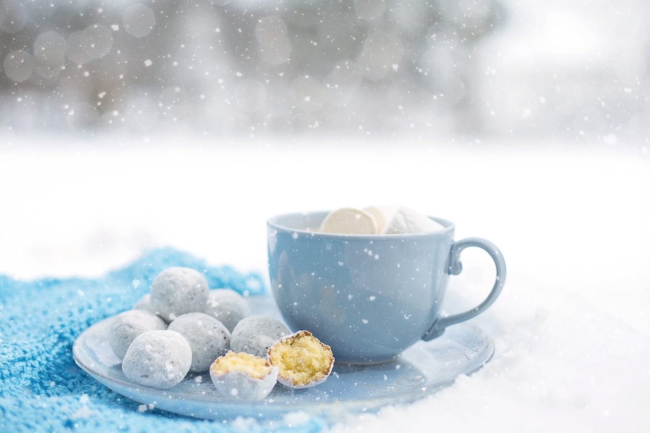 Image - hot chocolate cozy winter dessert