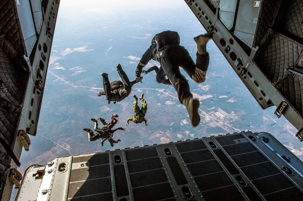 Image - parachute skydiving parachuting