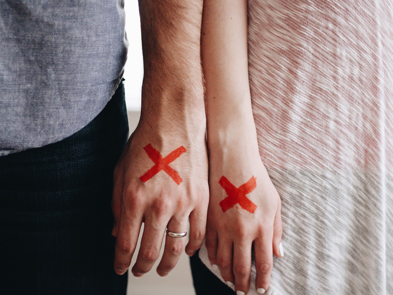 Image - hands couple red x x marked