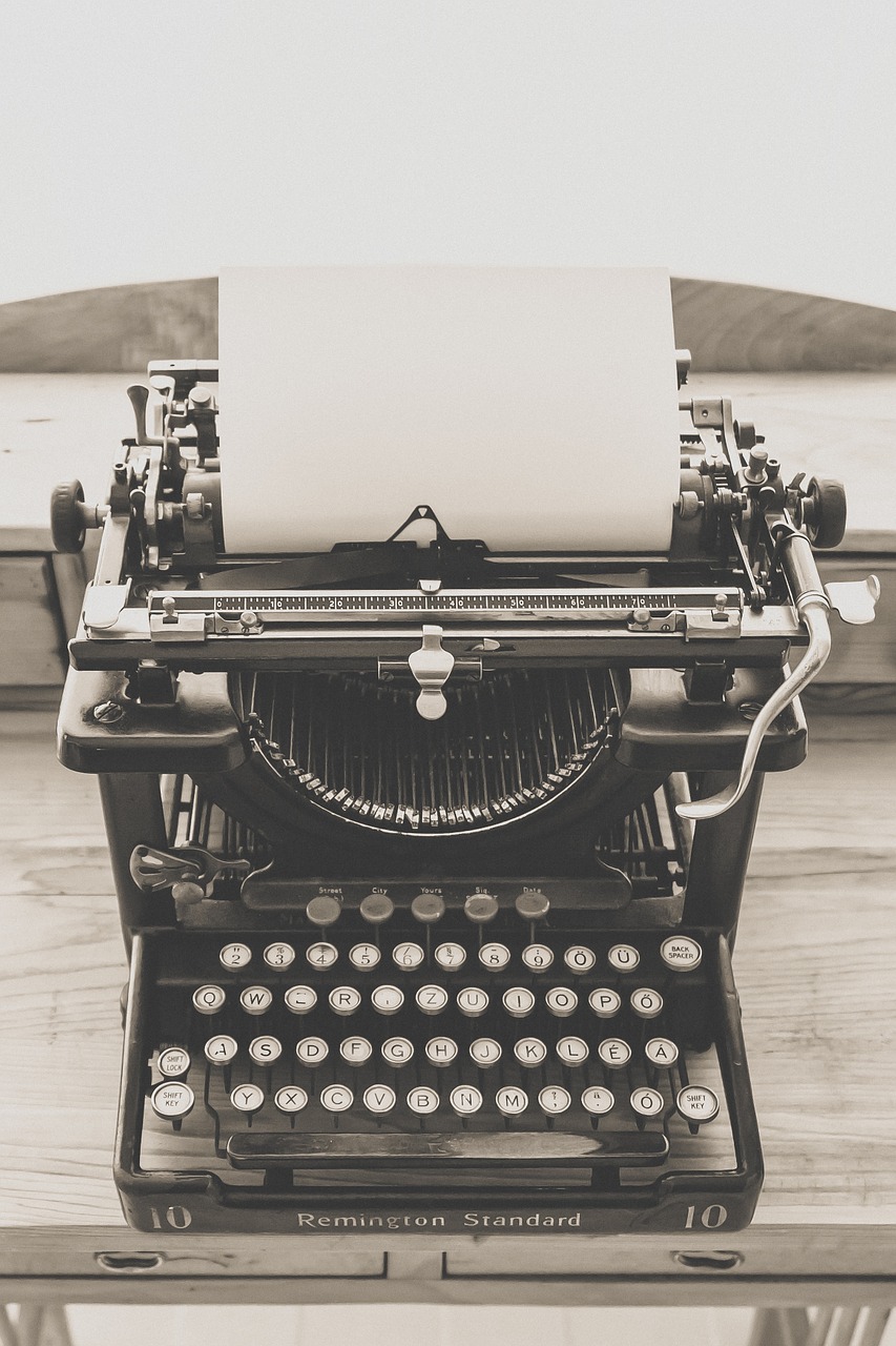 Image - typewriter vintage old