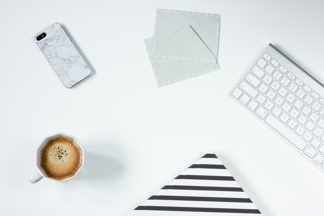 Image - coffee work desk mug keyboard