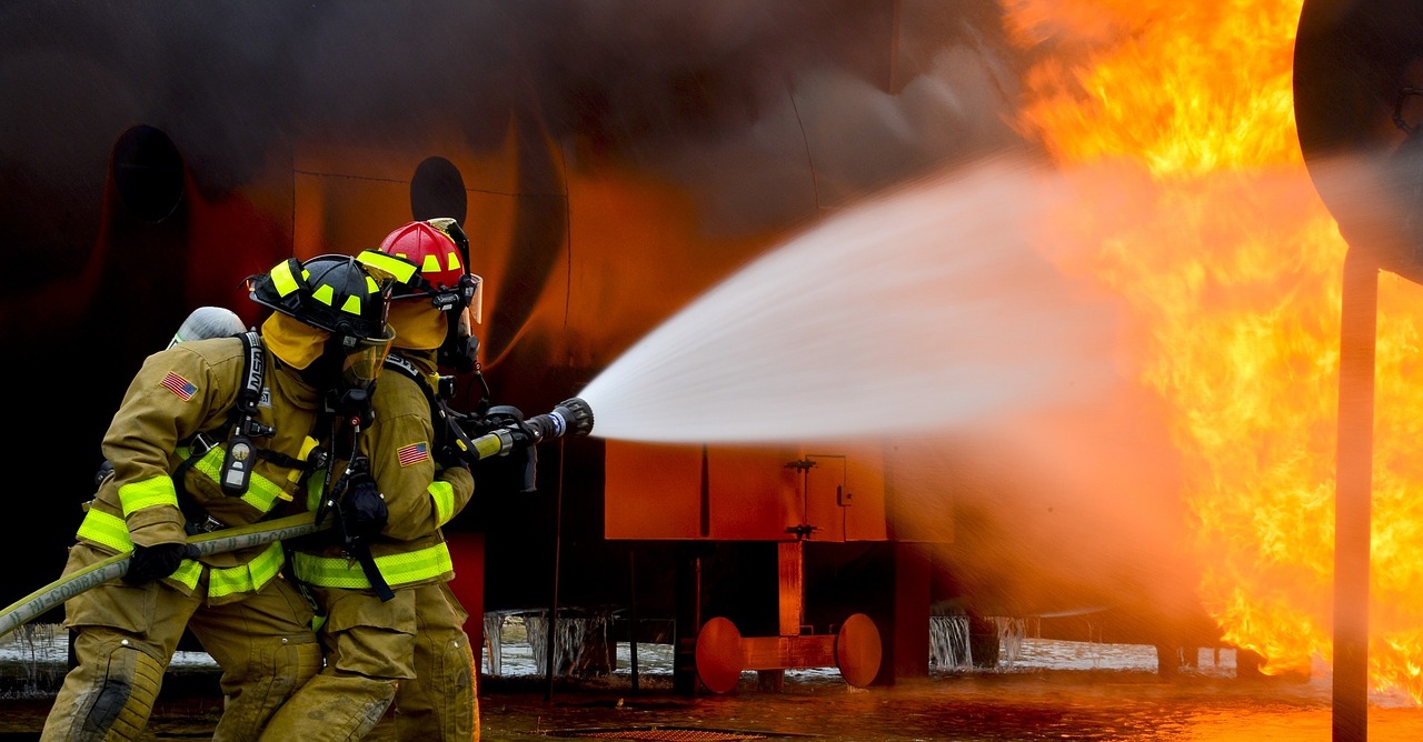 Image - firefighters training live fire