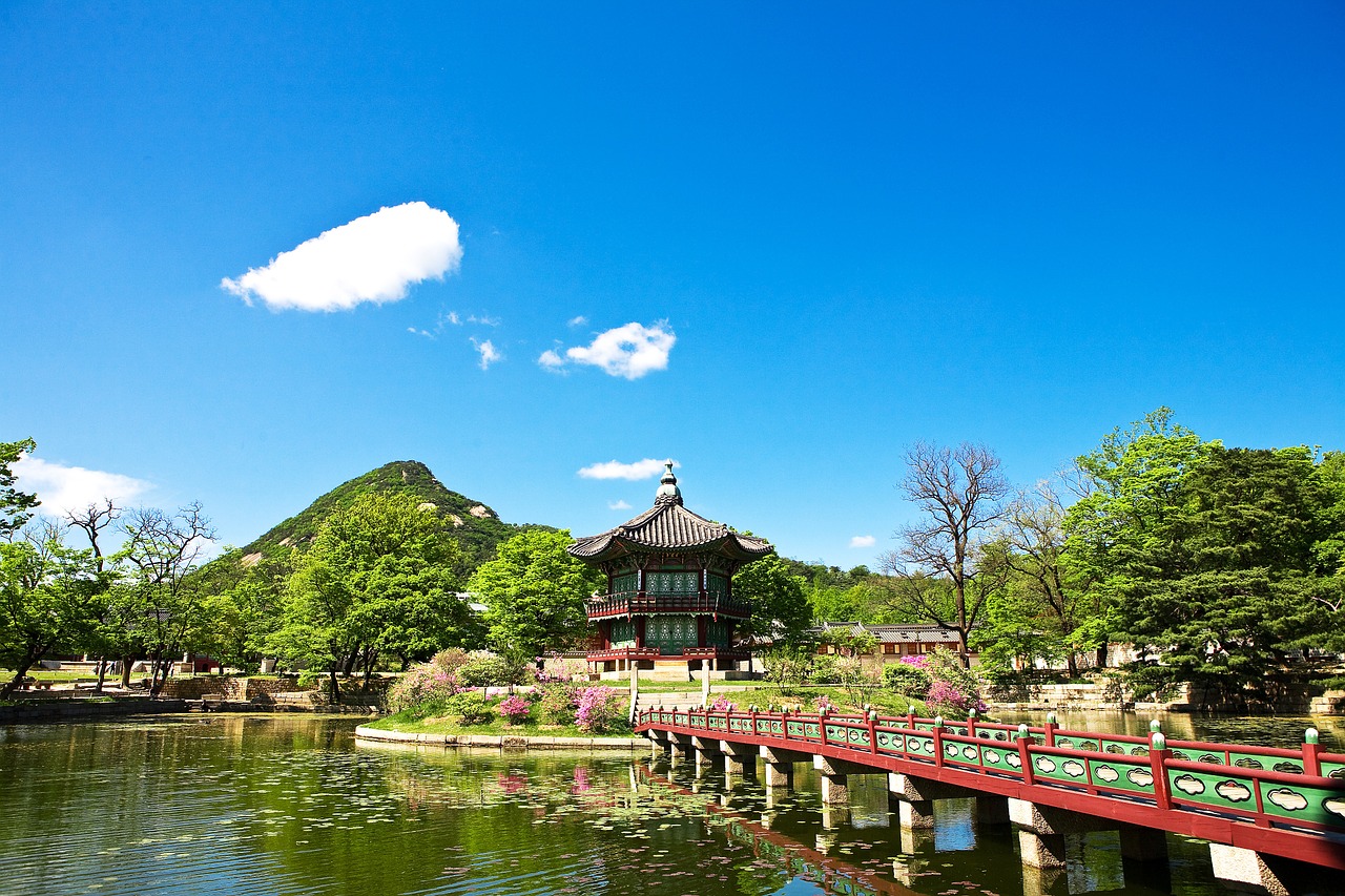 Image - facing garden gyeongbok palace