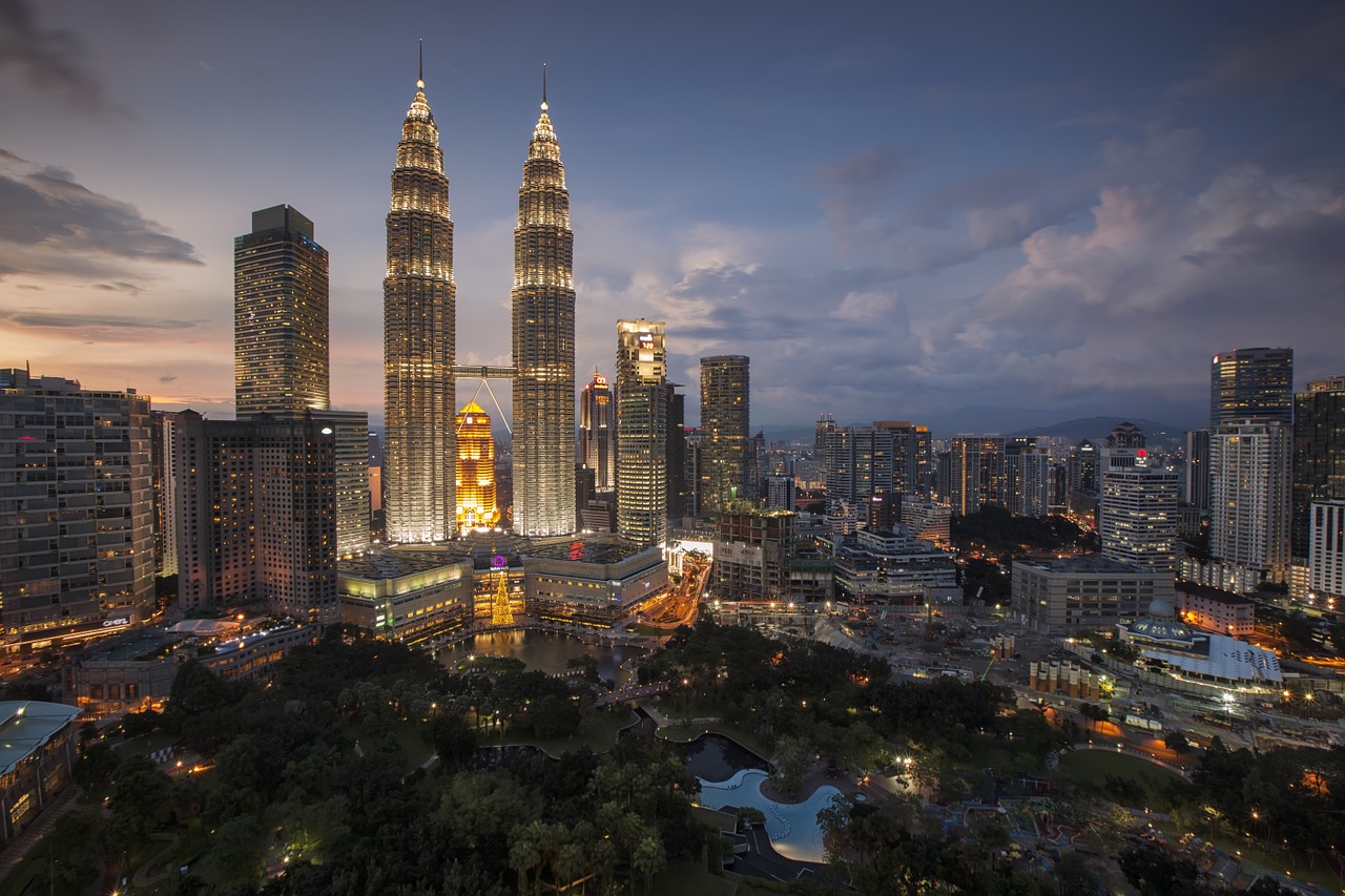 Image - city lights skyline buildings