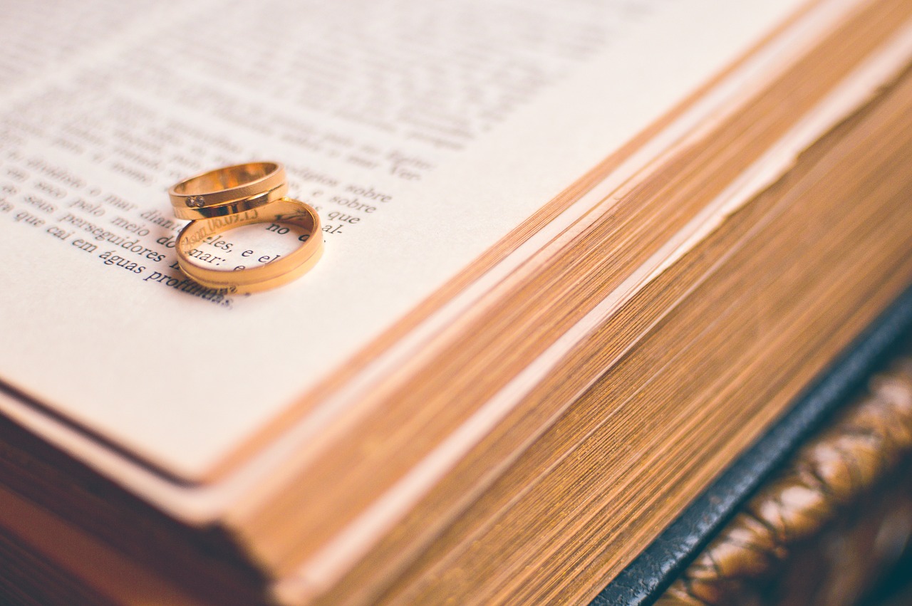 Image - couple love rings religion book