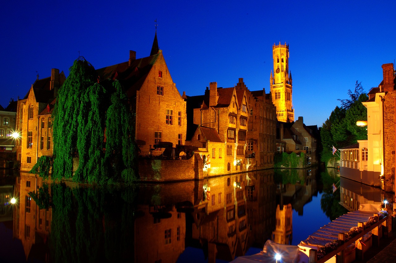 Image - bruges night old town illumination