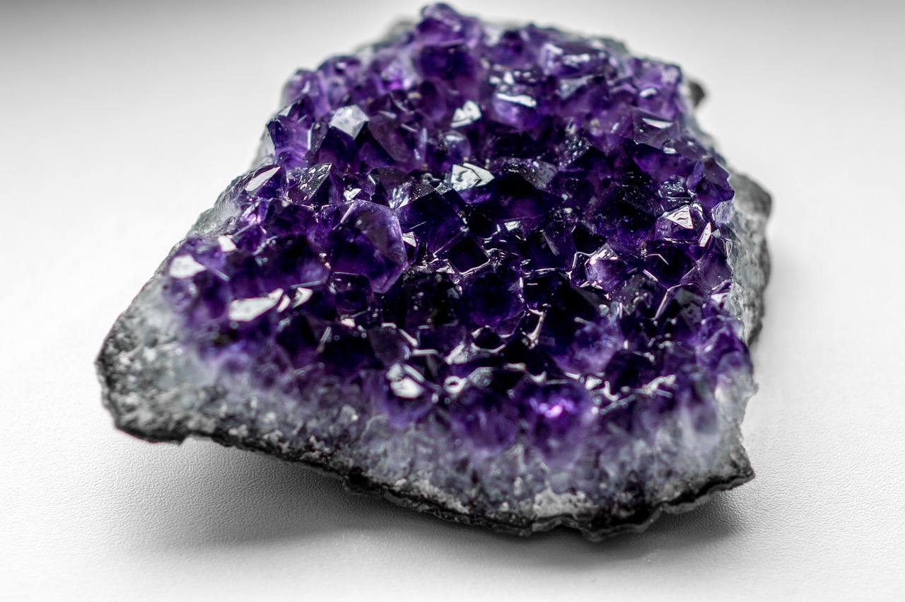 Image - amethyst gem violet
