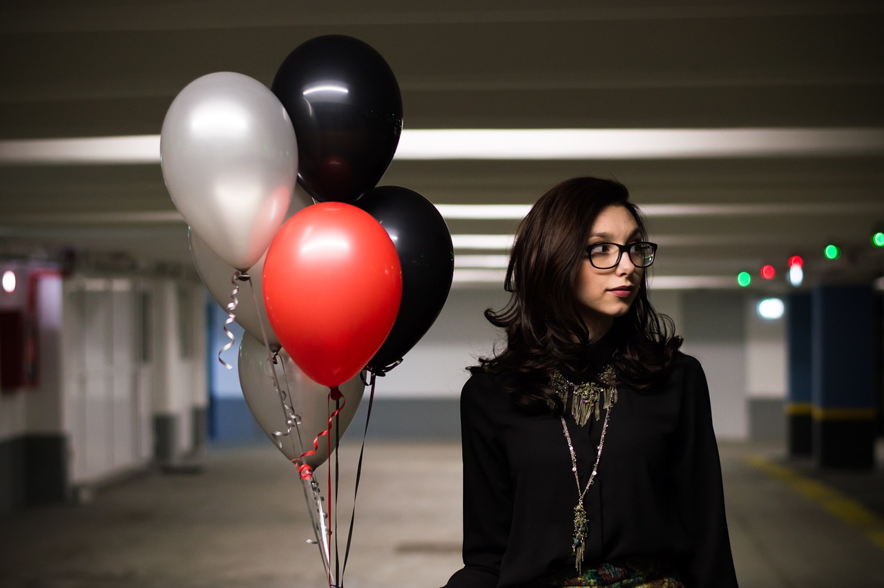 Image - balloons helium balloons red balloon