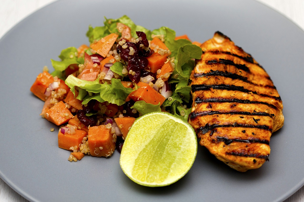 Image - grilled chicken quinoa salad