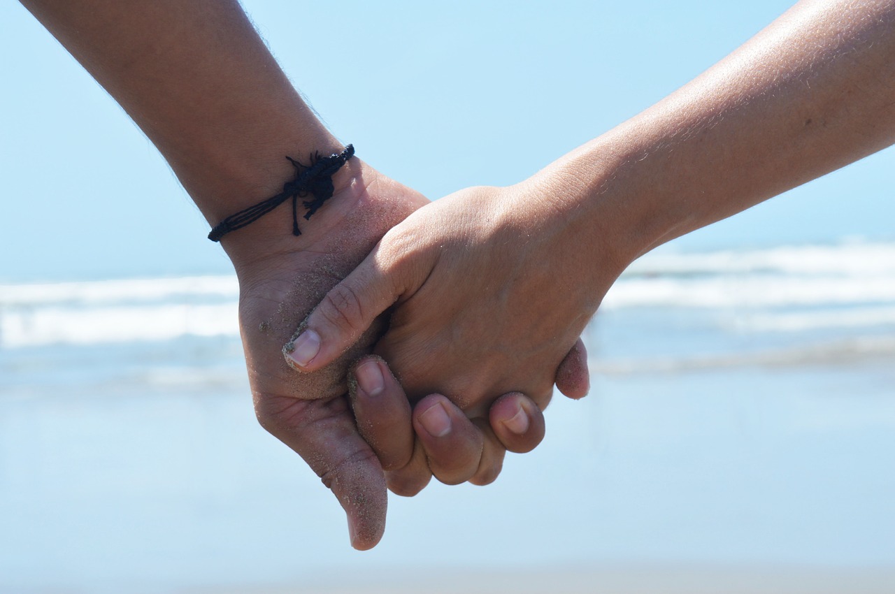 Image - love beach hands mar water sol