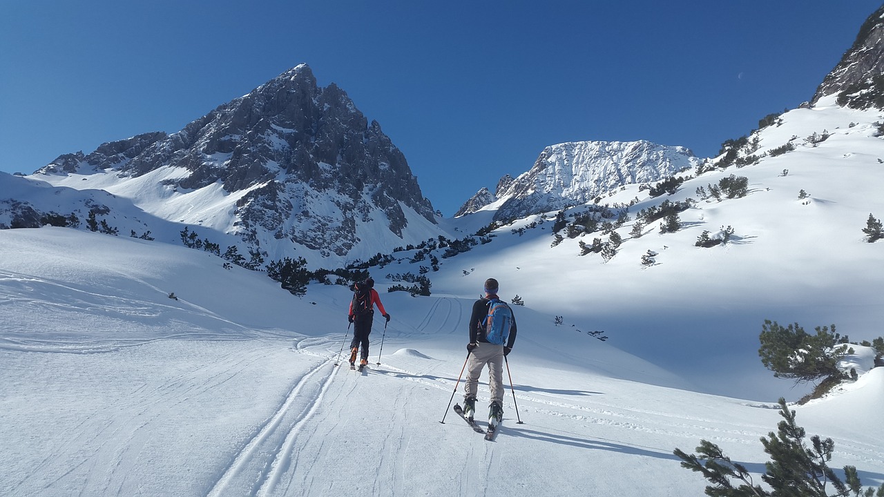 Image - backcountry skiiing lech valley