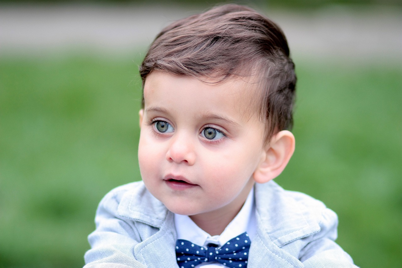 Image - boy toddler green eyes portrait